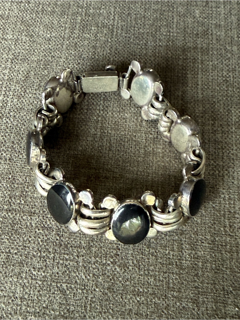 Vintage Mexico sterling silver 925 black onyx hinged bracelet 49g heavy